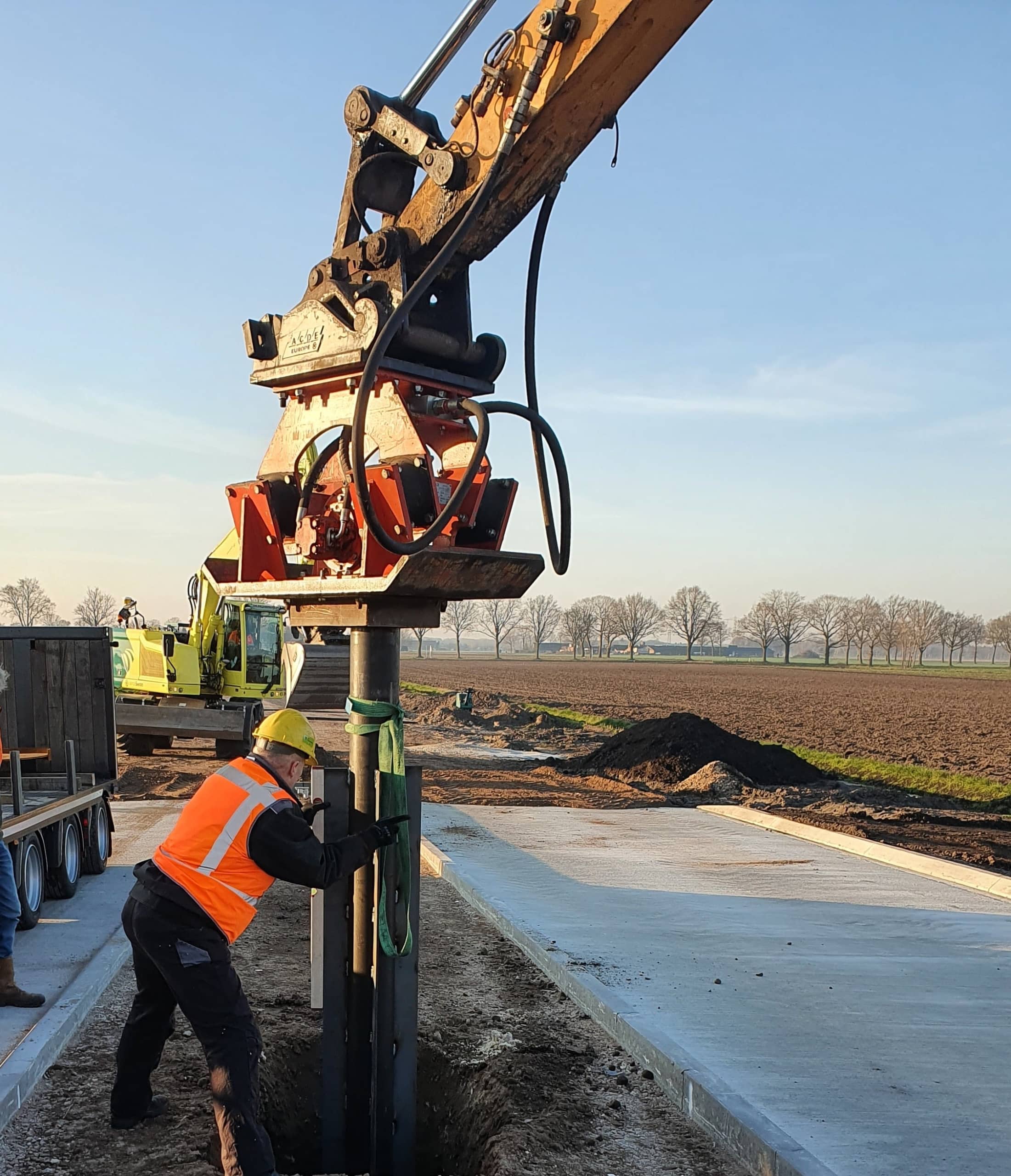 Plaatsing vleermuis hop-over bij N605 Randweg Boekel